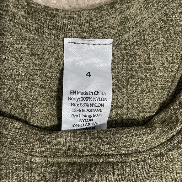 Cropped tank top - Picture 2 of 2